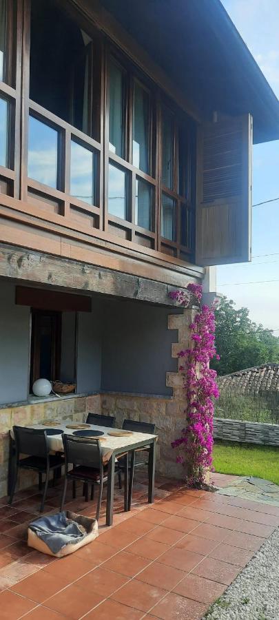 La Casa De Abajo Villa Llanes Exterior photo